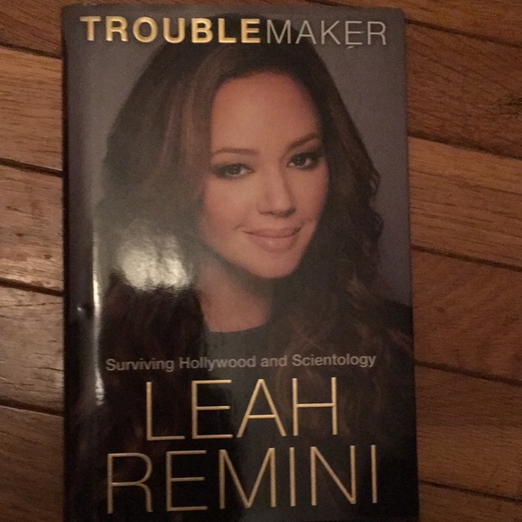 Leah Remini Surviving Hollywood & Scientology Book - Picture 1 of 8